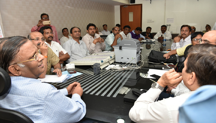 मतदानाच्या अचुकतेची पावती दर्शविणारे यंत्र वापरण्याचा राज्य निवडणूक आयोगाचा मानस