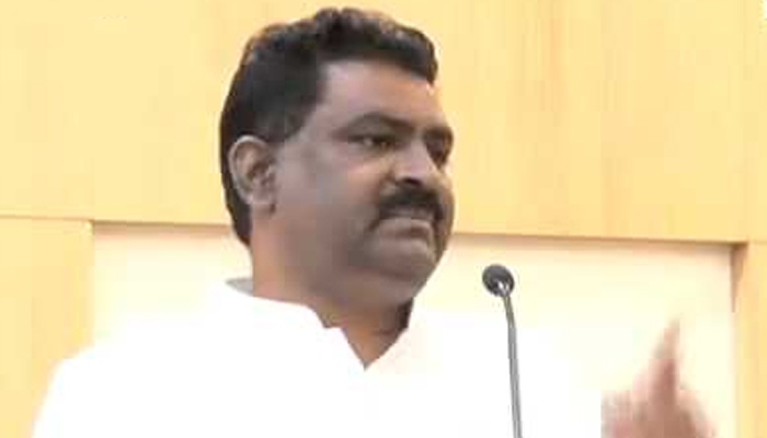 सुरेश धस यांचं राष्ट्रवादीतून सहा वर्षांसाठी निलंबन