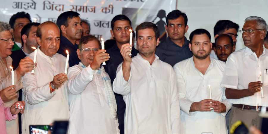 बिहारमध्ये आश्रमातील 34 मुलींवर बलात्कार झाल्याचं निष्पन्न, आरजेडीच्या आंदोलनात केजरीवाल, राहुल गांधींसह सर्व विरोधक एकवटले !