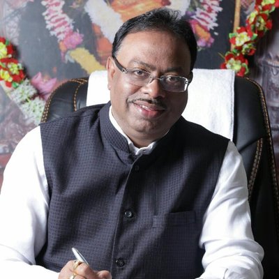 …त्यामुळे उर्जामंत्री बावनकुळेंवर आली लोकलने प्रवास करण्याची वेळ ! …त्यामुळे उर्जामंत्री बावनकुळेंवर आली लोकलने प्रवास करण्याची वेळ !