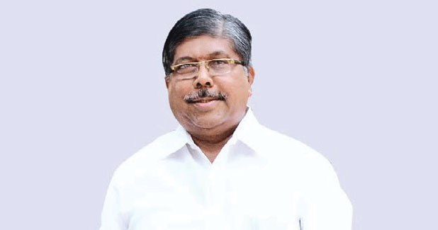 निवडणूक लढवण्यावरुन चोवीस तासांच्या आत चंद्रकांत पाटलांची पलटी !