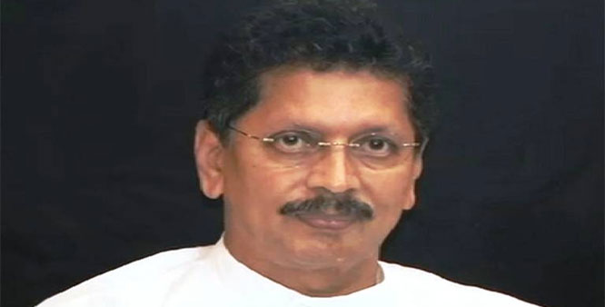 नारायण राणेंना खाजवून खरुज काढण्याची सवय – केसरकर