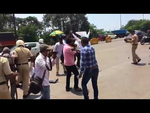 महामार्ग बंद करण्याचा प्रयत्न करणा-या आंदोलकांना पोलिसांनी घेतलं ताब्यात !