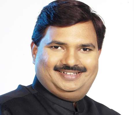 भाजप आमदार अपूर्व हिरेंचा राष्ट्रवादीत प्रवेश, अनेक नेते राष्ट्रवादीत येणार असल्याचे जयंत पाटलांचे संकेत !