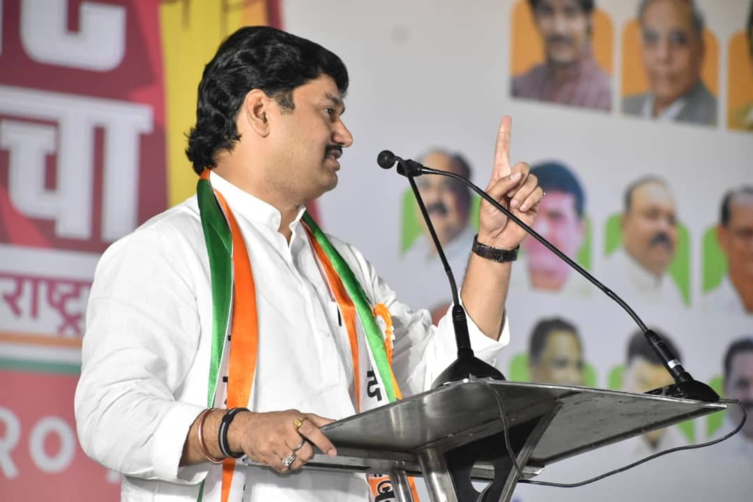 पाच वर्षांपूर्वीची भाषणे ऐका आणि प्रचारासाठी रस्त्यावर फिरून दाखवा, धनंजय मुंडेंचे पंतप्रधान मोदींना चॅलेंज ! पाच वर्षांपूर्वीची भाषणे ऐका आणि प्रचारासाठी रस्त्यावर फिरून दाखवा, धनंजय मुंडेंचे पंतप्रधान मोदींना चॅलेंज !