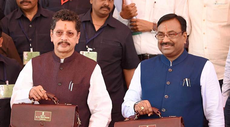 राज्य सरकारचा 2019-20 चा अंतरिम अर्थसंकल्प सादर, वाचा ठळक मुद्दे !