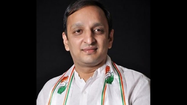 वाकला कणा, मोडला बाणा म्हणे मला वाघ म्हणा – सचिन सावंत