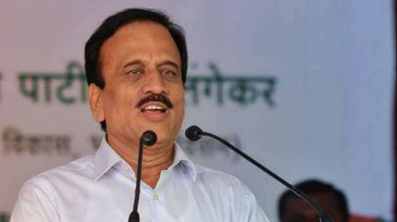 फडणवीसांच्या जागी गिरीश महाजनांच्या गळ्यात पडणार मुख्यमंत्रीपदाची माळ ? फडणवीसांच्या जागी गिरीश महाजनांच्या गळ्यात पडणार मुख्यमंत्रीपदाची माळ ?