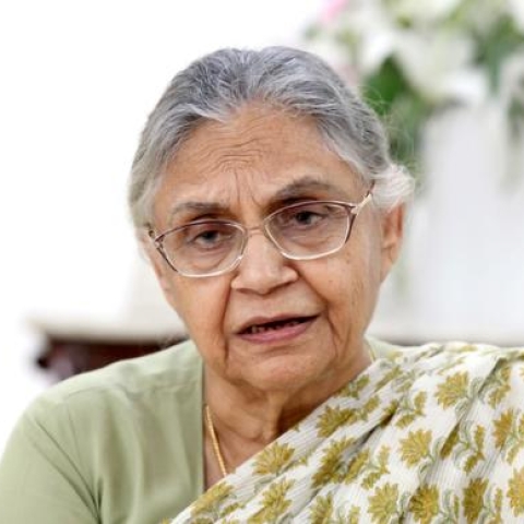 दिल्लीच्या माजी मुख्यमंत्री आणि काँग्रेसच्या ज्येष्ठ नेत्या शीला दीक्षित यांचं निधन ! दिल्लीच्या माजी मुख्यमंत्री आणि काँग्रेसच्या ज्येष्ठ नेत्या शीला दीक्षित यांचं निधन !