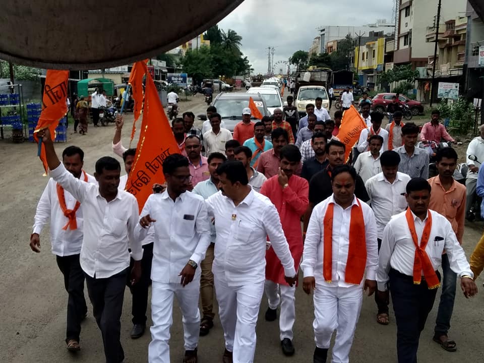 संभाजी ब्रिगेडच्या पहिल्या उमेदवाराच्या प्रचाराचा नारळ फुटला, विधानसभेच्या 100 जागा लढवणार!