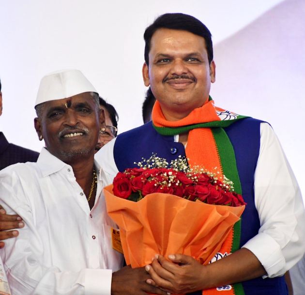 बाळासाहेब थोरातांविरोधात विधानसभा लढवणार ? निवृत्ती महाराजांनी दिली “ही” प्रतिक्रिया ! बाळासाहेब थोरातांविरोधात विधानसभा लढवणार ? निवृत्ती महाराजांनी दिली “ही” प्रतिक्रिया !