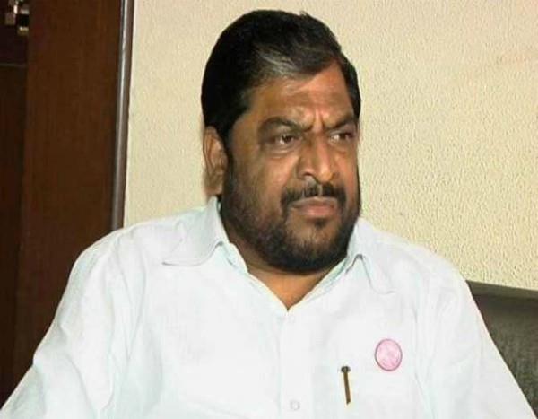 …तर विधान परिषदेच्या जागेची  ब्याद आम्हाला नकोच, राजू शेट्टींची  उद्विग्न प्रतिक्रिया !