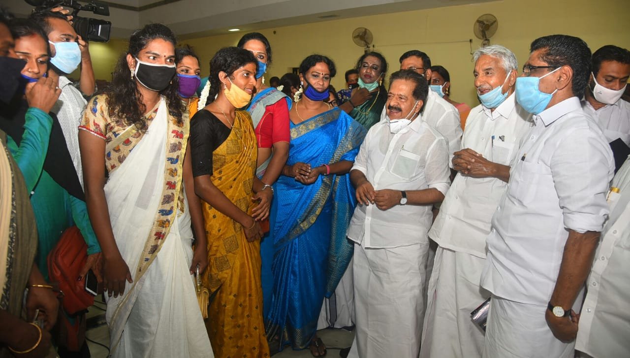 केरळमध्ये काँग्रेसकडून तृतीयपंथी शाखेचे उद्घाटन, 34 तृतीयपंथीयांना पक्षाचे सदस्यत्व !