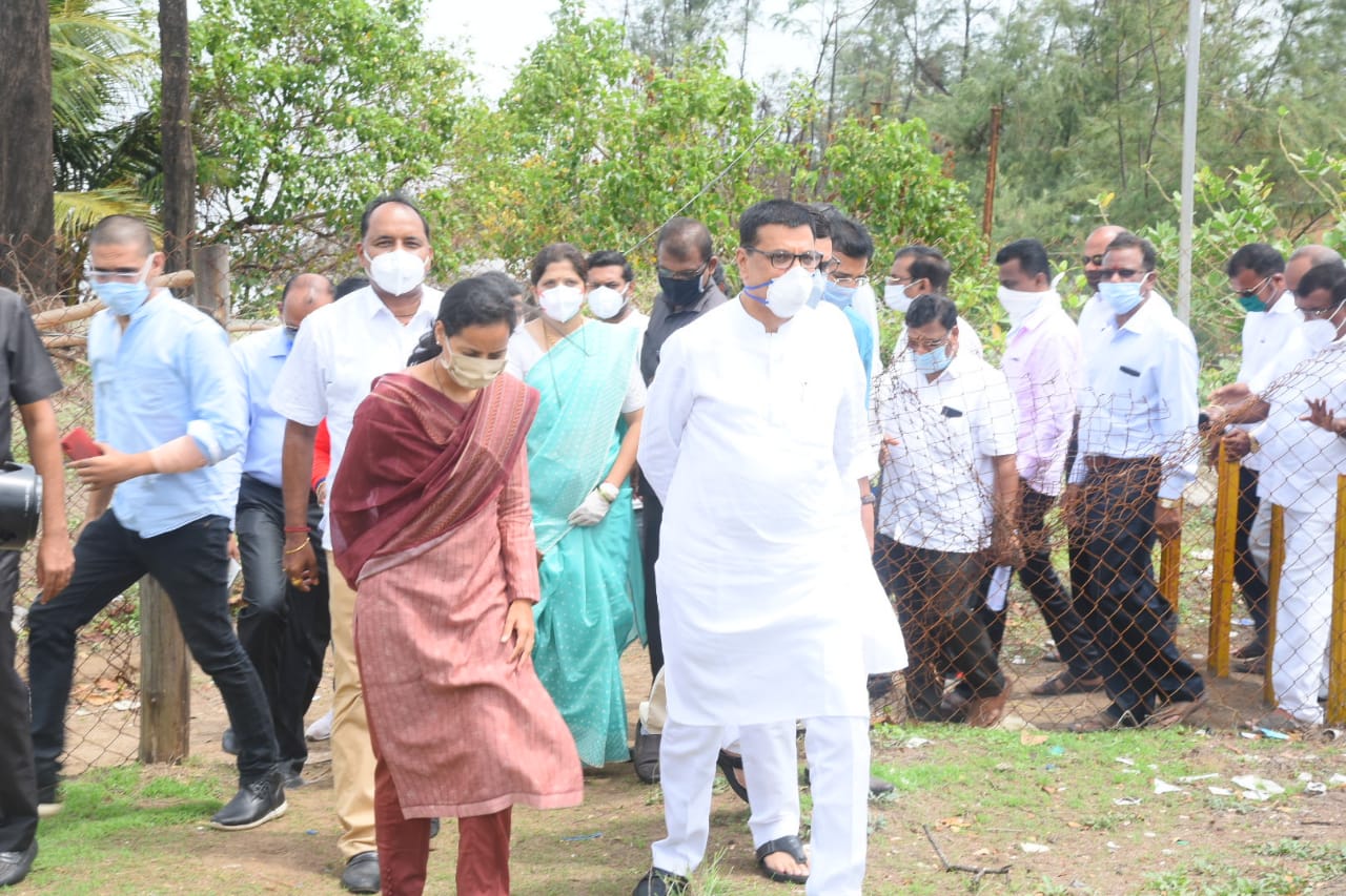 निसर्ग चक्रीवादळातील नुकसानग्रस्तांचे जनजीवन सुरळीत होण्यासाठी मदतीचे वाटप गतिमानतेने करावे – महसूलमंत्री बाळासाहेब थोरात निसर्ग चक्रीवादळातील नुकसानग्रस्तांचे जनजीवन सुरळीत होण्यासाठी मदतीचे वाटप गतिमानतेने करावे – महसूलमंत्री बाळासाहेब थोरात
