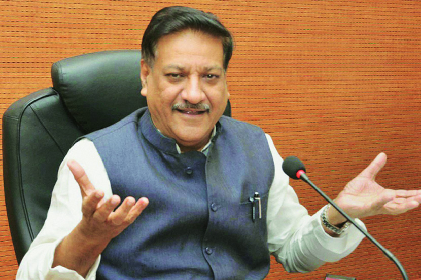 …त्यामुळे केंद्रीय अर्थमंत्र्यांनी जून महिन्यात पुरवणी अर्थसंकल्प सादर करावा – पृथ्वीराज चव्हाण