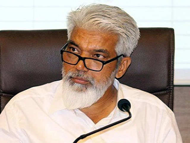 मराठवाड्यातील शेतकय्रांचं मोठं नुकसान, दौय्रानंतर काय म्हणाले मंत्री दादा भुसे ? पाहा