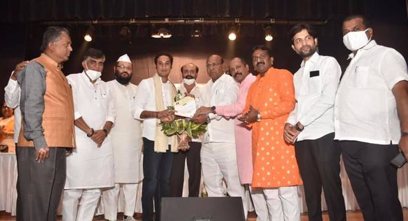 कट्टर राजकीय वैरी असलेले काका- पुतण्या एकाच संघटनेत