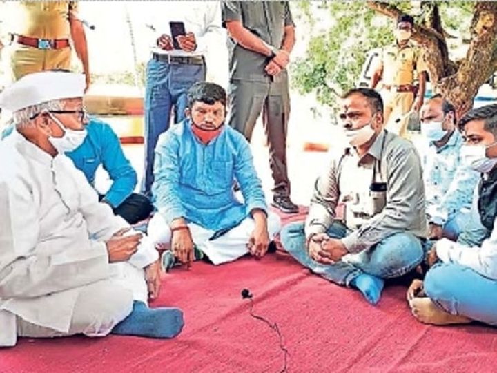 शेतकरी आंदोलनात सहभागी होण्याचे अण्णांना साकडे शेतकरी आंदोलनात सहभागी होण्याचे अण्णांना साकडे