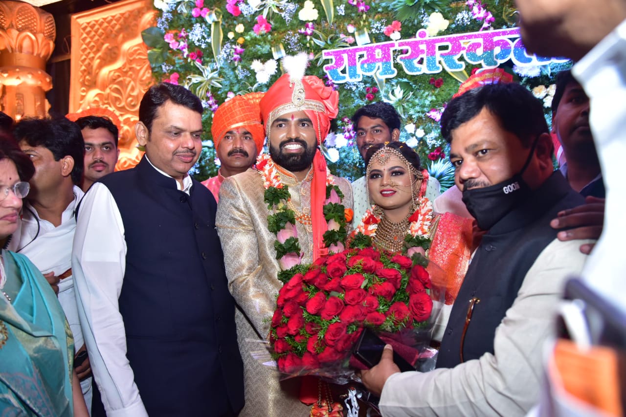 भाजप आमदार अडकले लग्नाच्या बेडीत