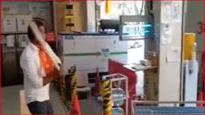 मनसेचे पुण्यात अॅमेझॉनविरोधात खळखट्याक मनसेचे पुण्यात अॅमेझॉनविरोधात खळखट्याक