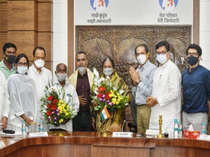 ग्लोबल टिचर दिसले गुरुजींचा महाराष्ट्र सरकारकडून सन्मान