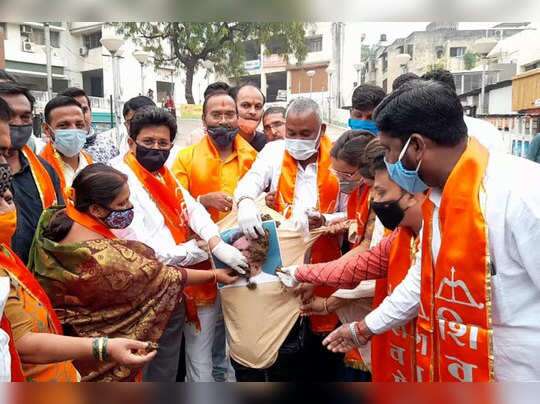 दानवेंच्या विरोधात आंदोलन दानवेंच्या विरोधात आंदोलन