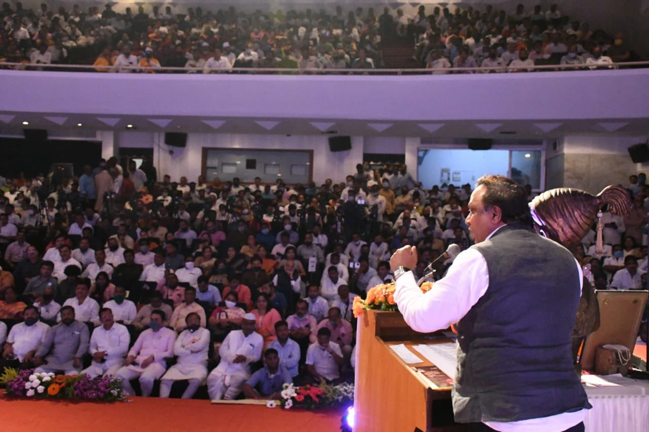 भेंडीबाजार म्हटले की सिल्व्हर ओकला आणि बेहरामपाडा म्हटले की मातोश्रीला त्रास भेंडीबाजार म्हटले की सिल्व्हर ओकला आणि बेहरामपाडा म्हटले की मातोश्रीला त्रास